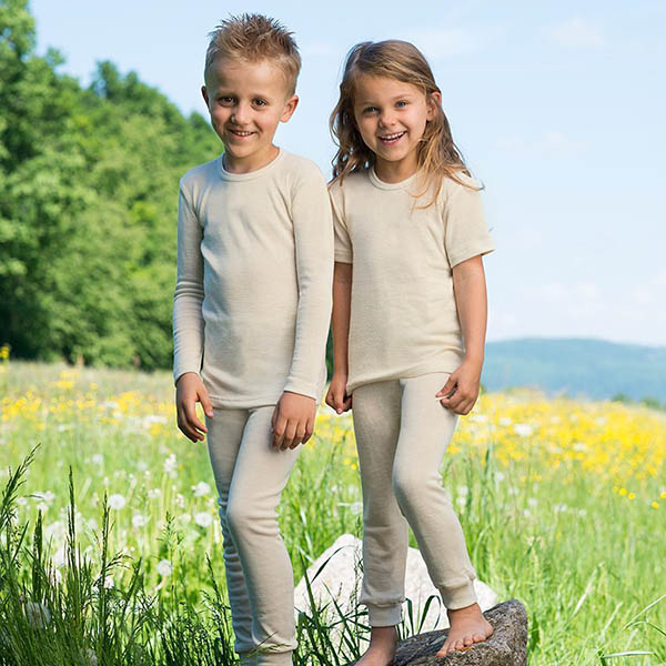 Kids in Engel wool in summer