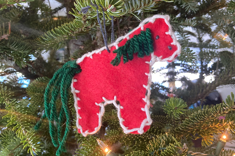 felt horse ornament